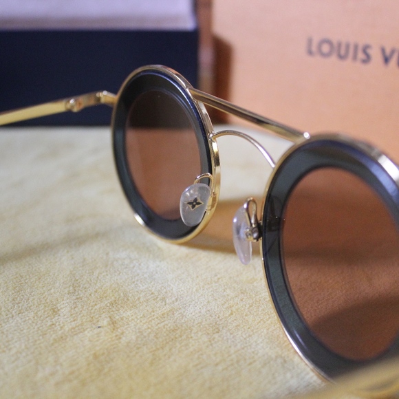 Louis Vuitton Spring 2016 Women's Sunglasses - Picture 6 of 8